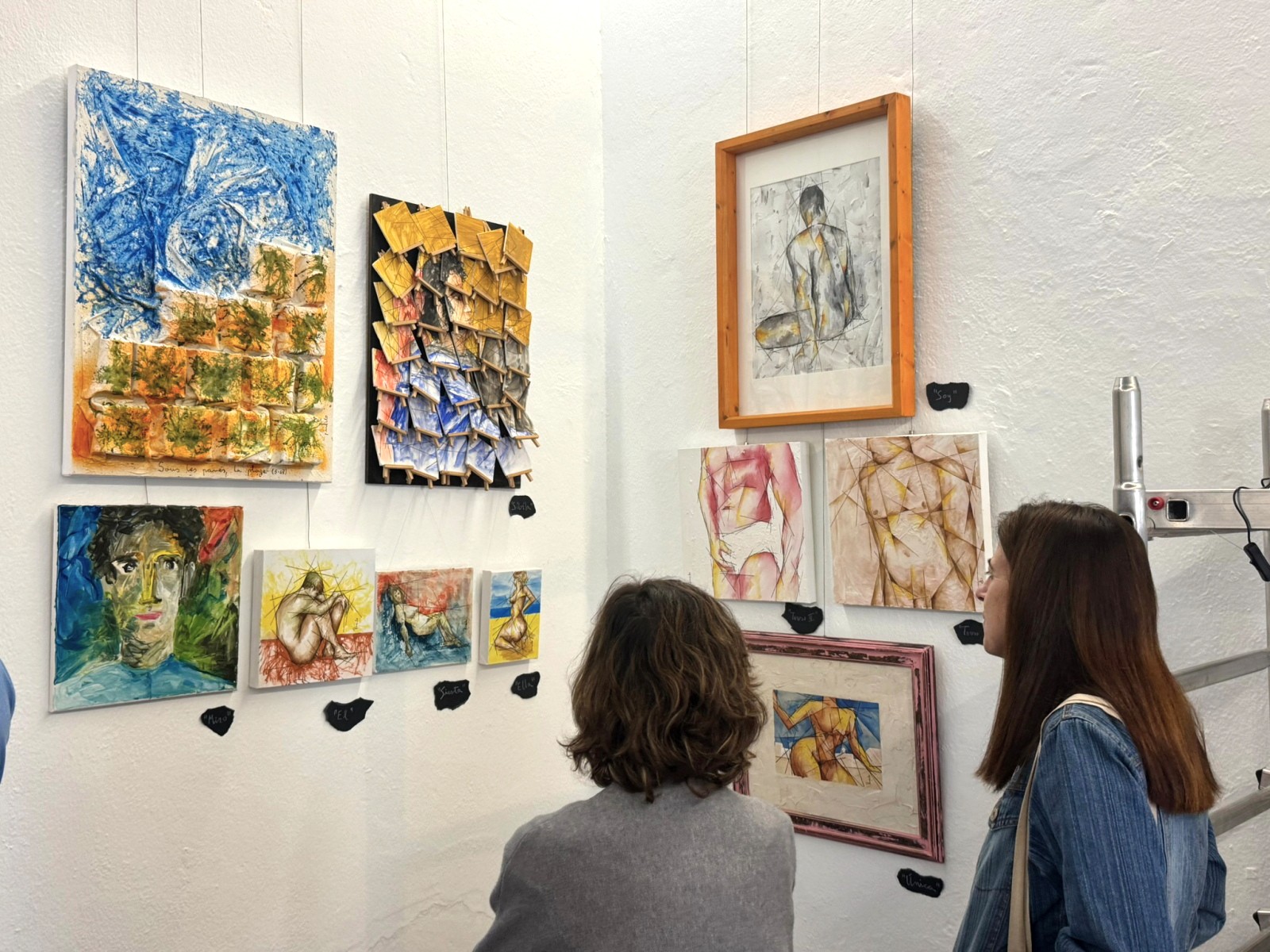 La exposición de Félix Pinedo y Arcadio Rodríguez permanece abierta hasta el 27 de mayo en la Casa de la Cultura