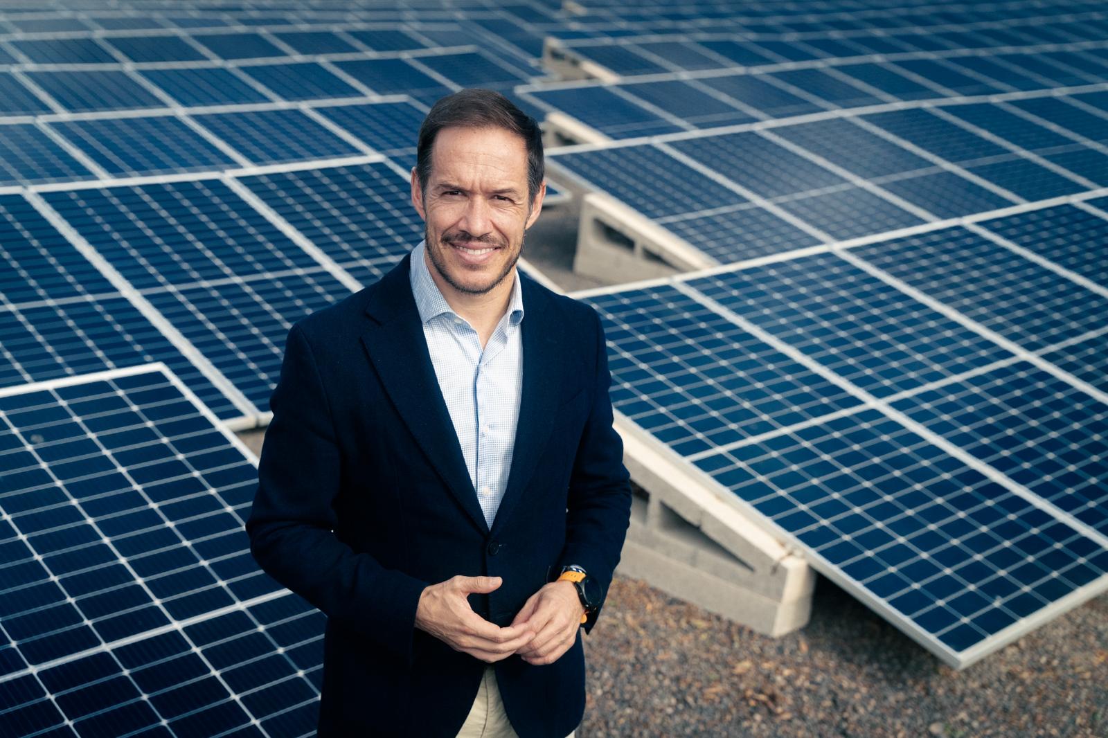 Se busca mejorar la eficiencia energética, el uso de energías renovables y la implantación de sistemas de redes inteligentes y equipos de almacenamiento Se busca mejorar la eficiencia energética, el uso de energías renovables y la implantación de sistemas de redes inteligentes y equipos de almacenamiento