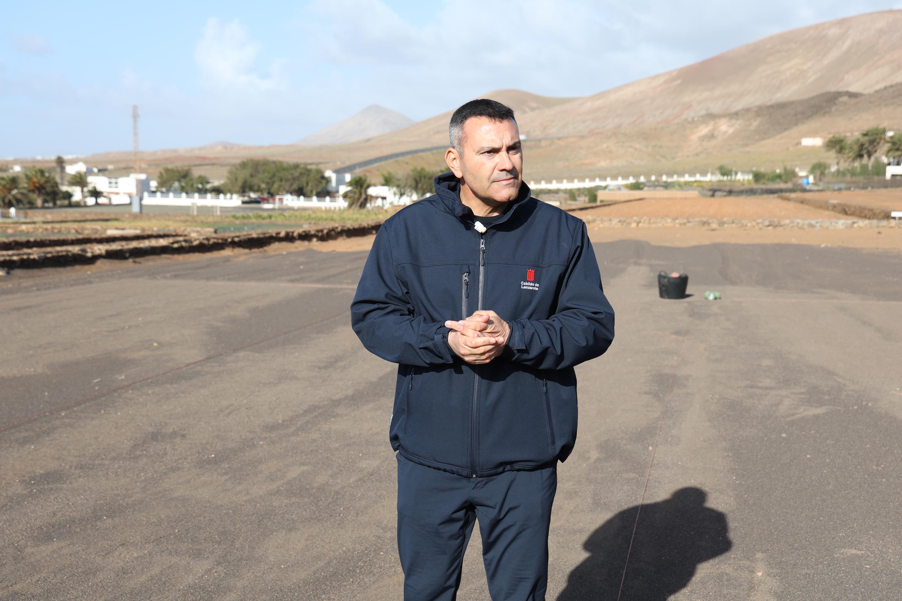 El objetivo es aliviar los costes de las explotaciones ganaderas de recría ovina y caprina y favorecer la renovación y el mantenimiento de la cabaña lanzaroteña El objetivo es aliviar los costes de las explotaciones ganaderas de recría ovina y caprina y favorecer la renovación y el mantenimiento de la cabaña lanzaroteña