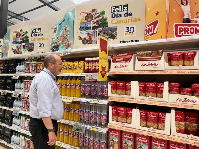 La cadena de supermercados lanzará un catálogo que incluirá una amplia selección de productos tanto frescos como envasados de producción en las islas La cadena de supermercados lanzará un catálogo que incluirá una amplia selección de productos tanto frescos como envasados de producción en las islas