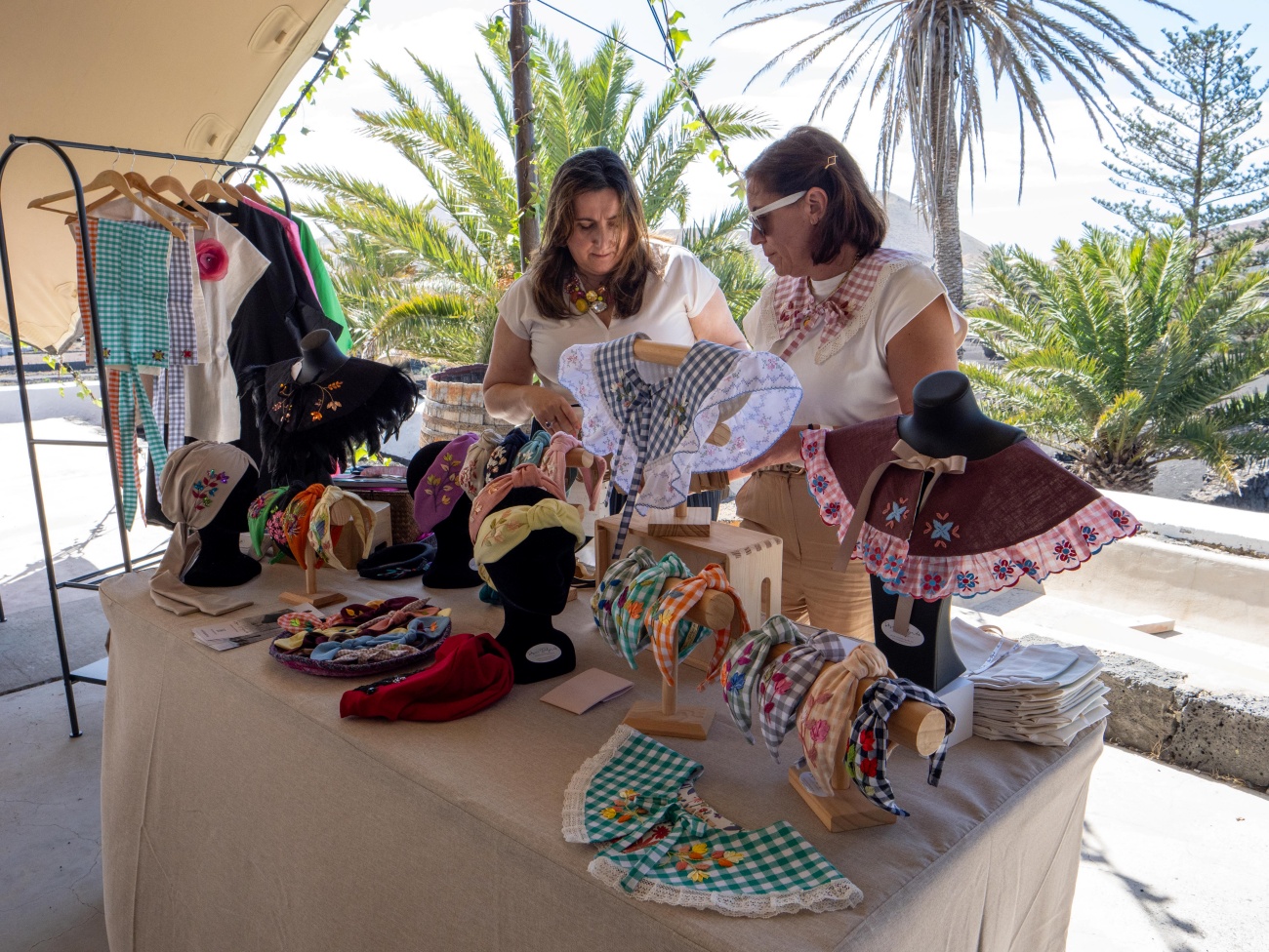 Market 'Moda y Vino', dise&ntilde;o, producto local y buena m&uacute;sica en La Geria