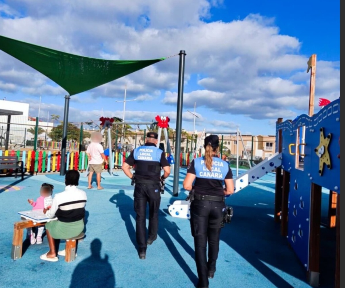 policía en los parques infantiles policía en los parques infantiles