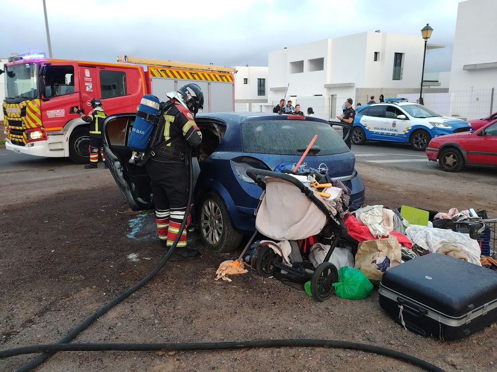 Incedio vehiculo dormir Incedio vehiculo dormir