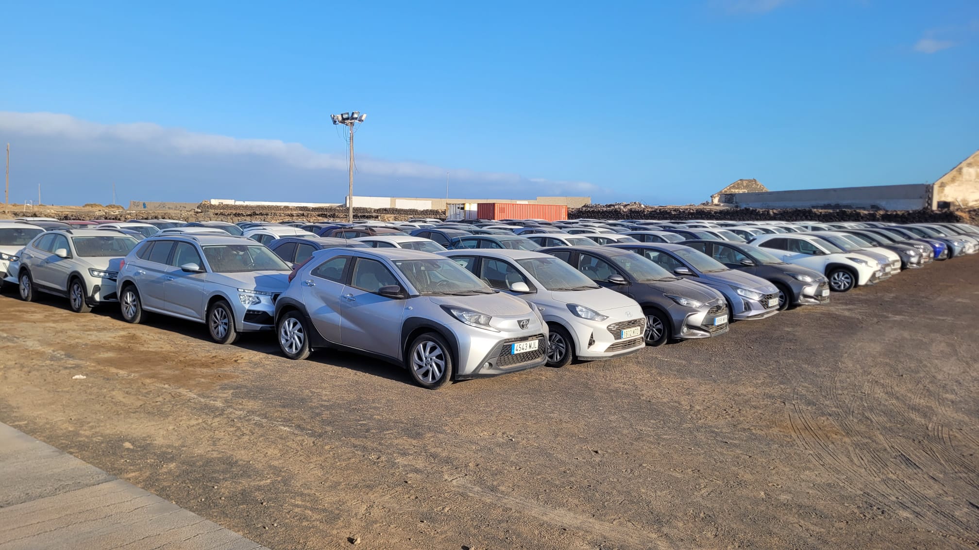 Una de las principales piezas urbanas de Arrecife pierde calidad paisajística por el uso intensivo como zona de estacionamiento