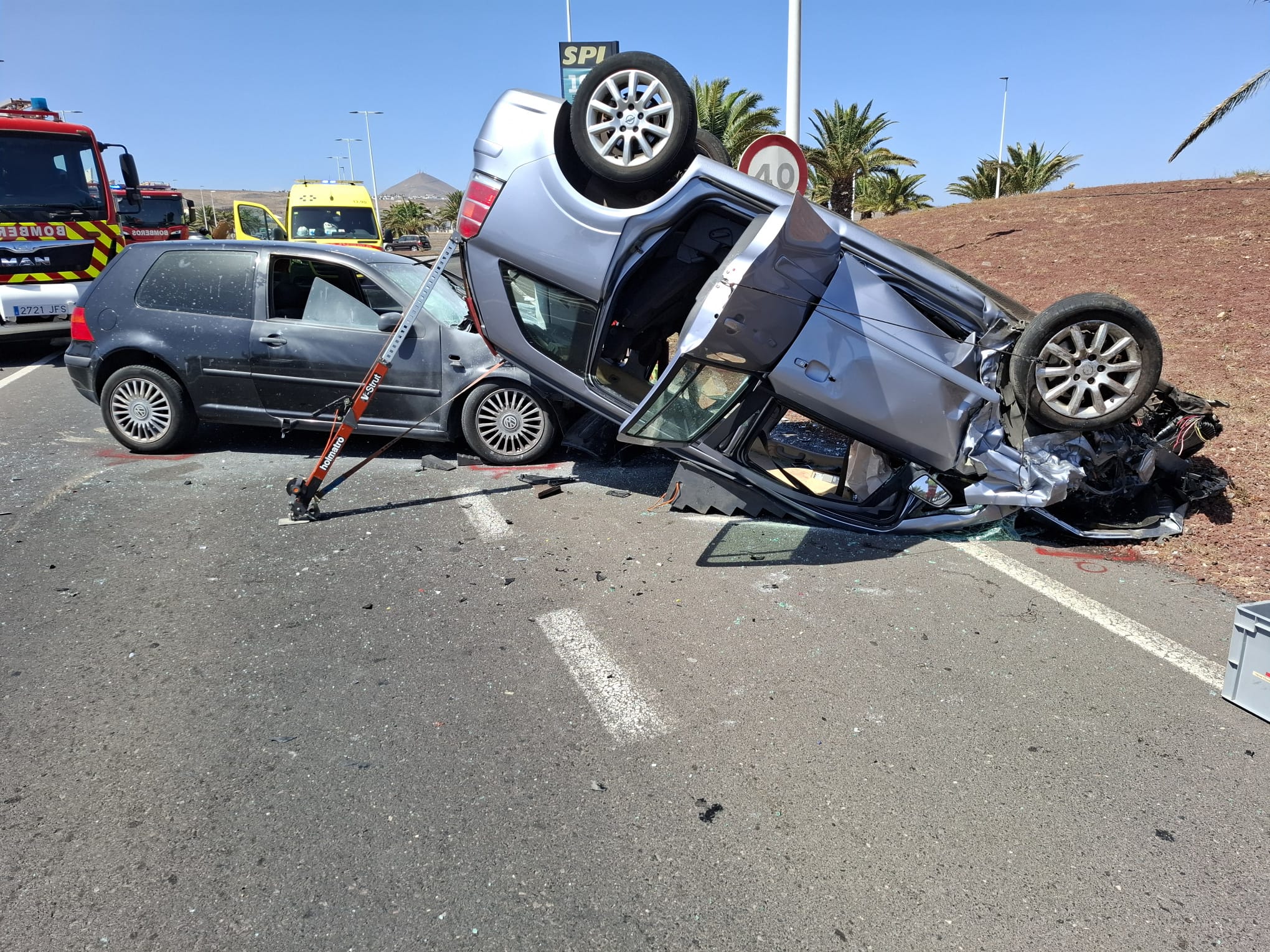 Nuevo accidente frontal en la LZ-40
