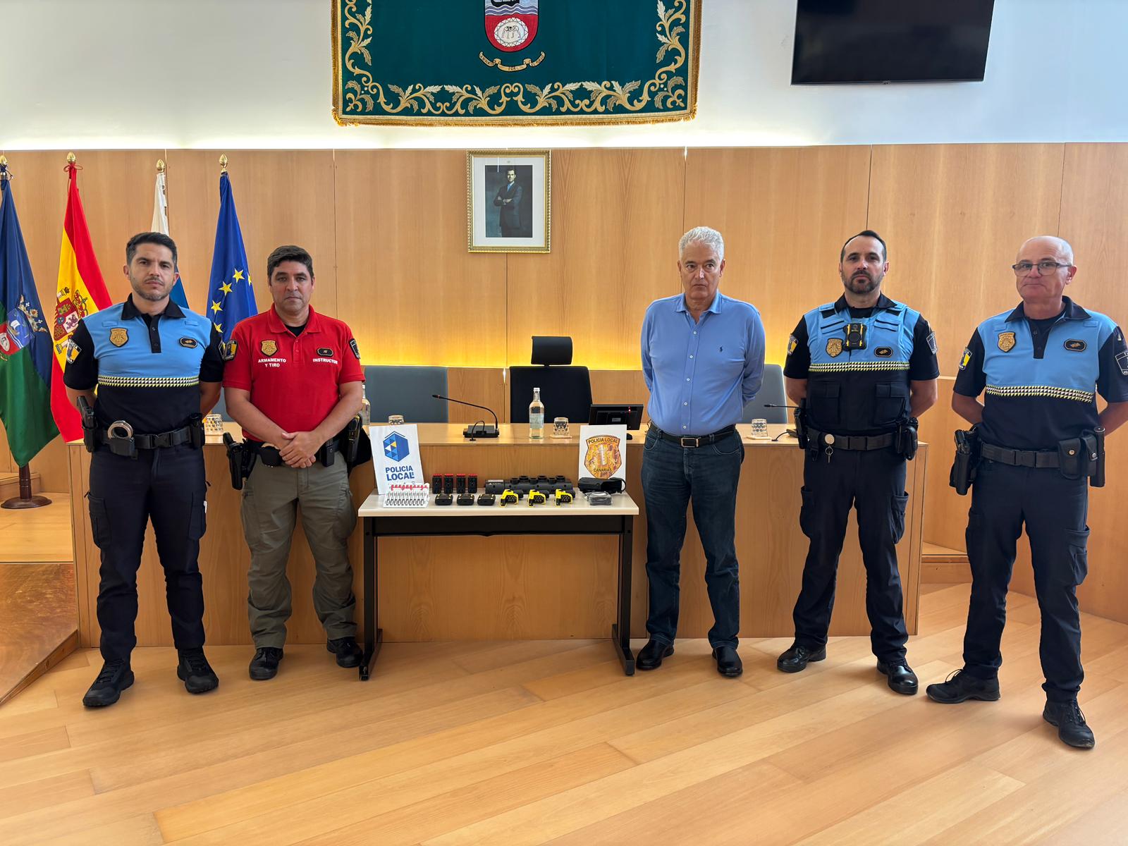El objetivo es mejorar la capacidad de respuesta de los agentes ante situaciones de riesgo y reforzar la seguridad ciudadana El objetivo es mejorar la capacidad de respuesta de los agentes ante situaciones de riesgo y reforzar la seguridad ciudadana