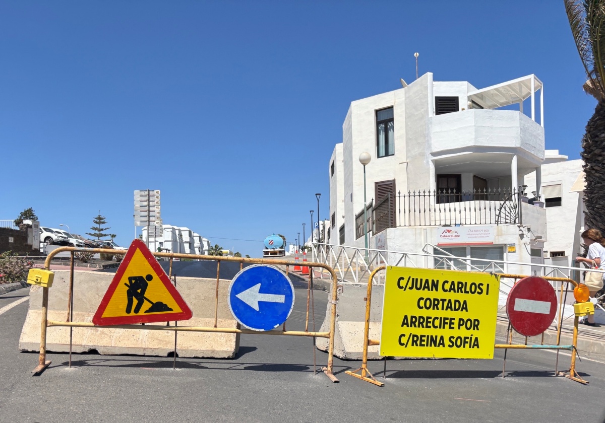 El tráfico rodado para acceder al casco antiguo de La Tiñosa se desvía por las calles Togio y Guardilama
