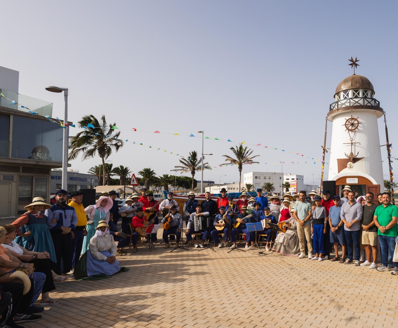 Arrecife recuerda a las v&iacute;ctimas del Cruz del Mar