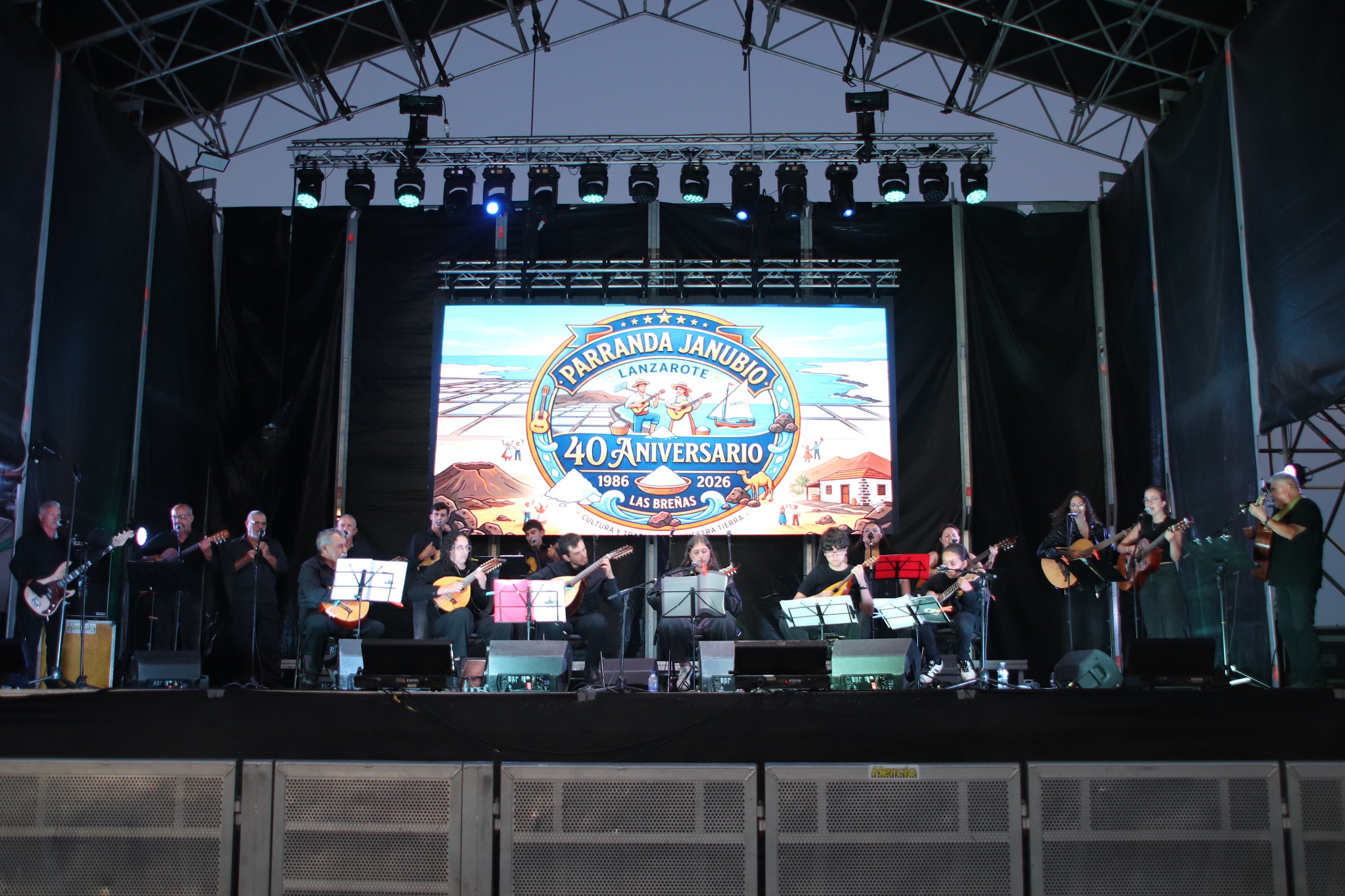 La parranda fundada en Las Breñas ofrece el Encuentro de Música Popular en las fiestas del Carmen con cuatro destacados solistas canarios La parranda fundada en Las Breñas ofrece el Encuentro de Música Popular en las fiestas del Carmen con cuatro destacados solistas canarios
