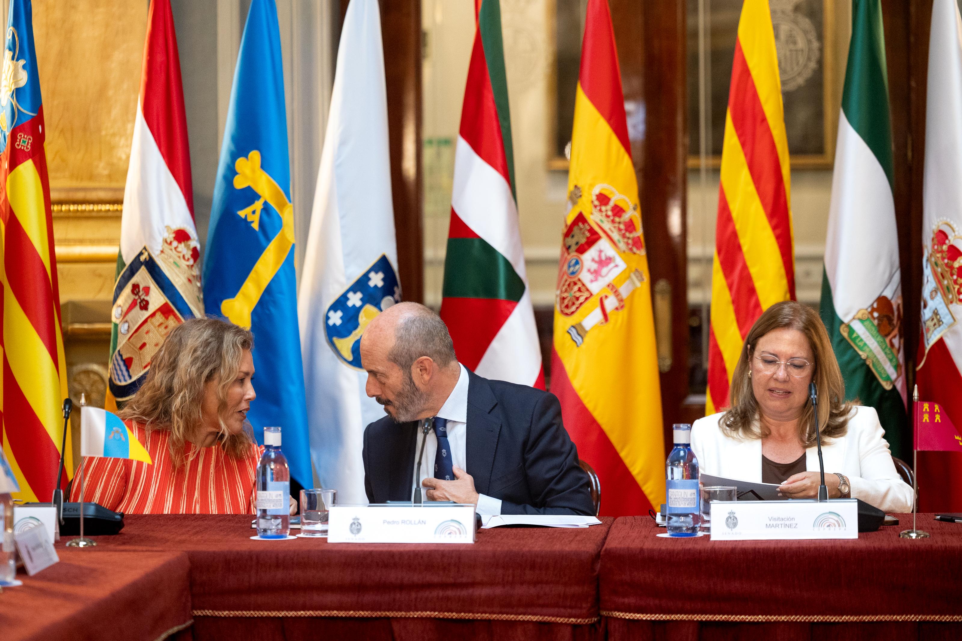 Astrid Pérez defiende en el Senado una implantación coordinada de nuevas herramientas digitales para acercar las cámaras legislativas a la ciudadanía Astrid Pérez defiende en el Senado una implantación coordinada de nuevas herramientas digitales para acercar las cámaras legislativas a la ciudadanía