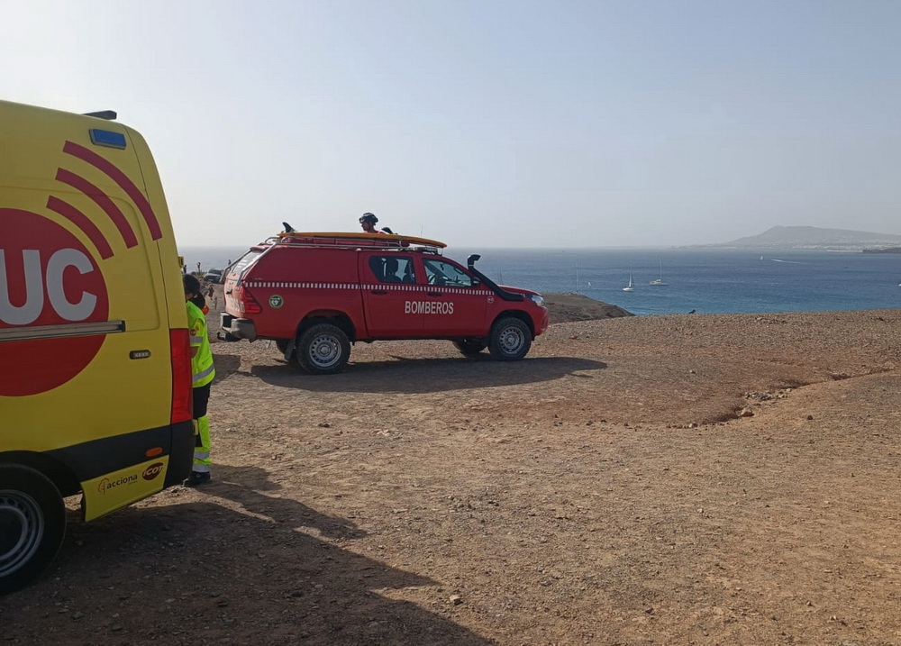 Evacuada una turista desde la Playa del Risco