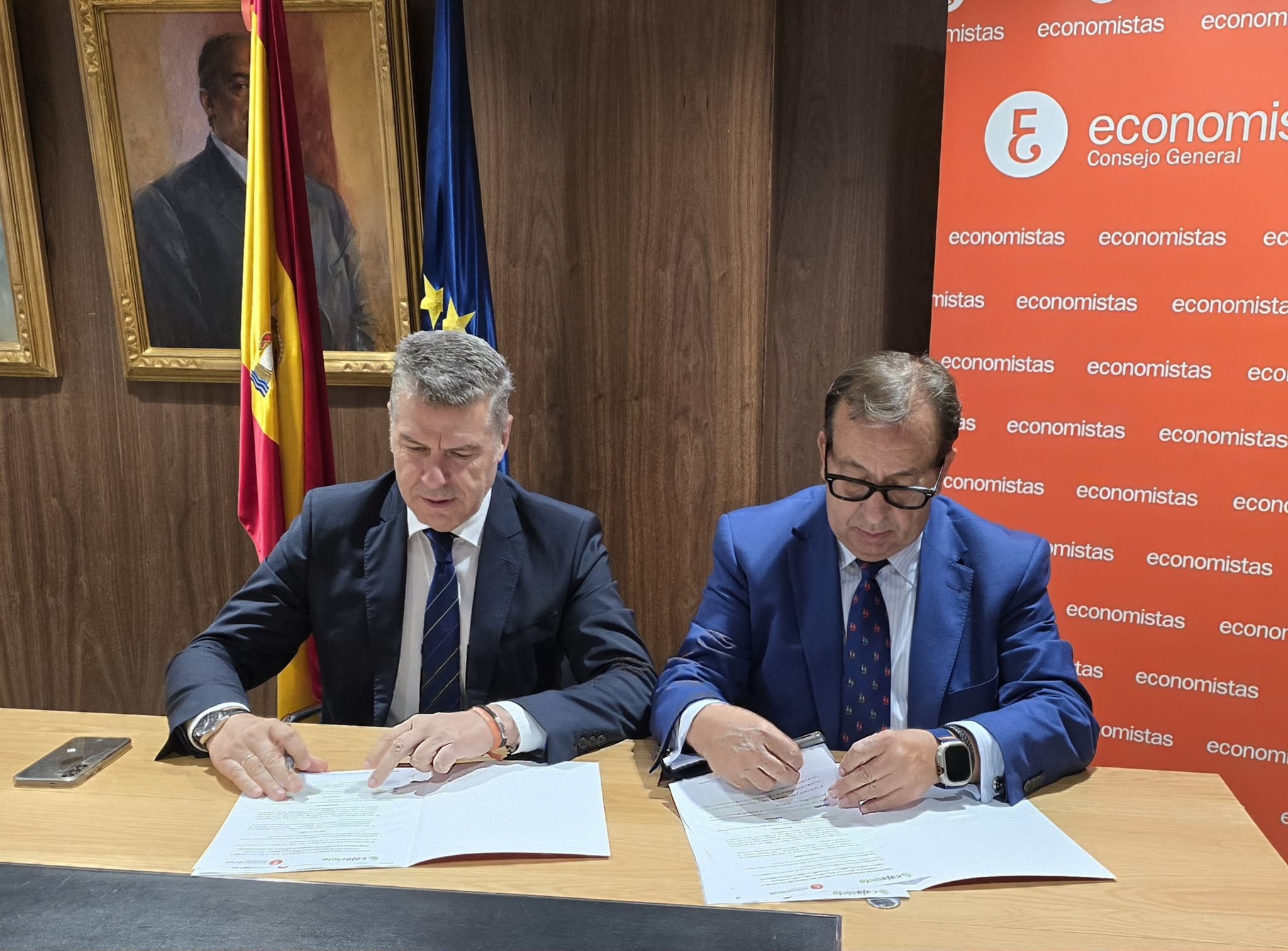 La colaboración permitirá impulsar el intercambio de conocimiento y la adquisición de nuevas herramientas para el ejercicio de la profesión económica La colaboración permitirá impulsar el intercambio de conocimiento y la adquisición de nuevas herramientas para el ejercicio de la profesión económica