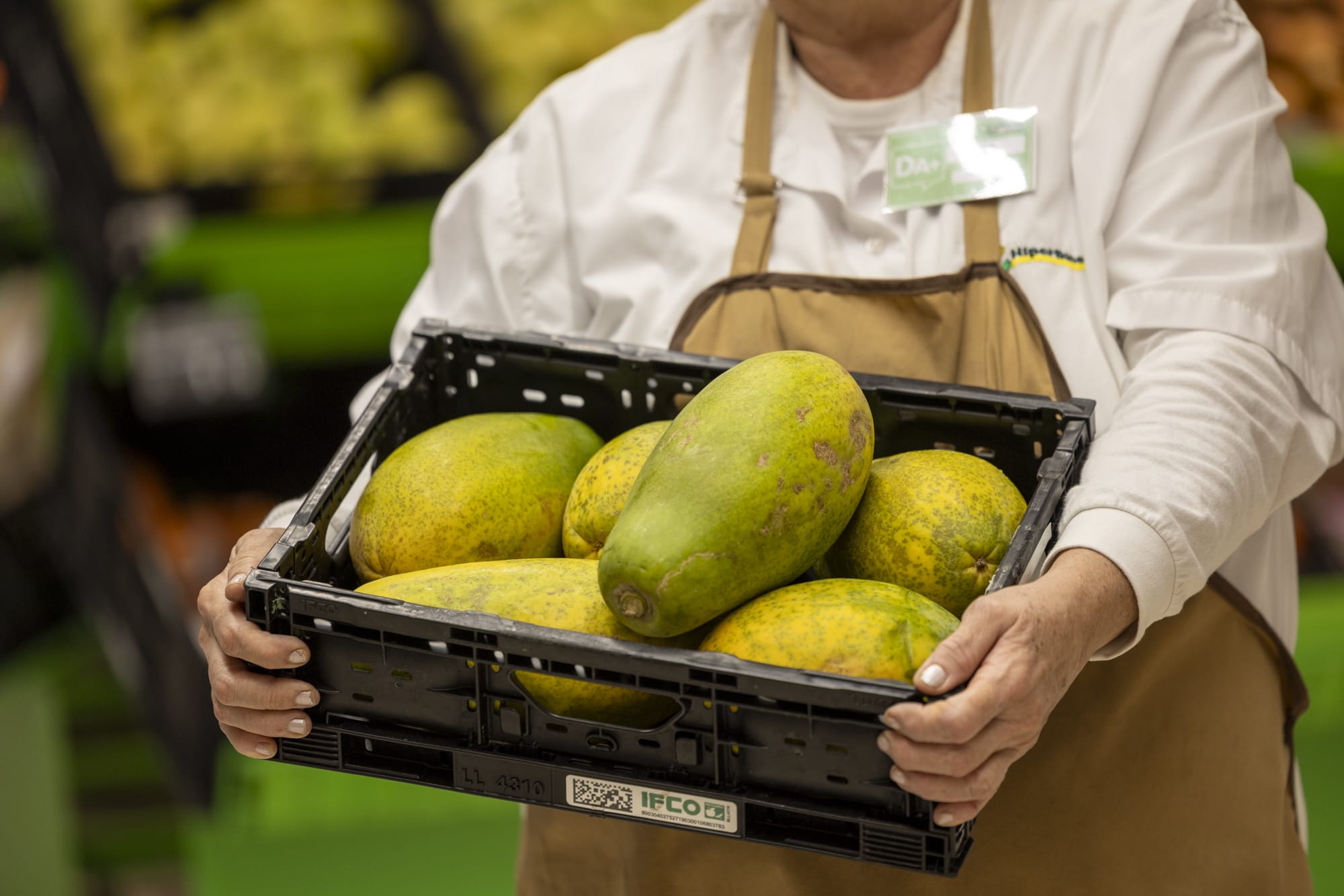 La cadena de supermercados invirtió 2 millones de euros en la compra de esta fruta a varios proveedores locales de Gran Canaria y Tenerife La cadena de supermercados invirtió 2 millones de euros en la compra de esta fruta a varios proveedores locales de Gran Canaria y Tenerife