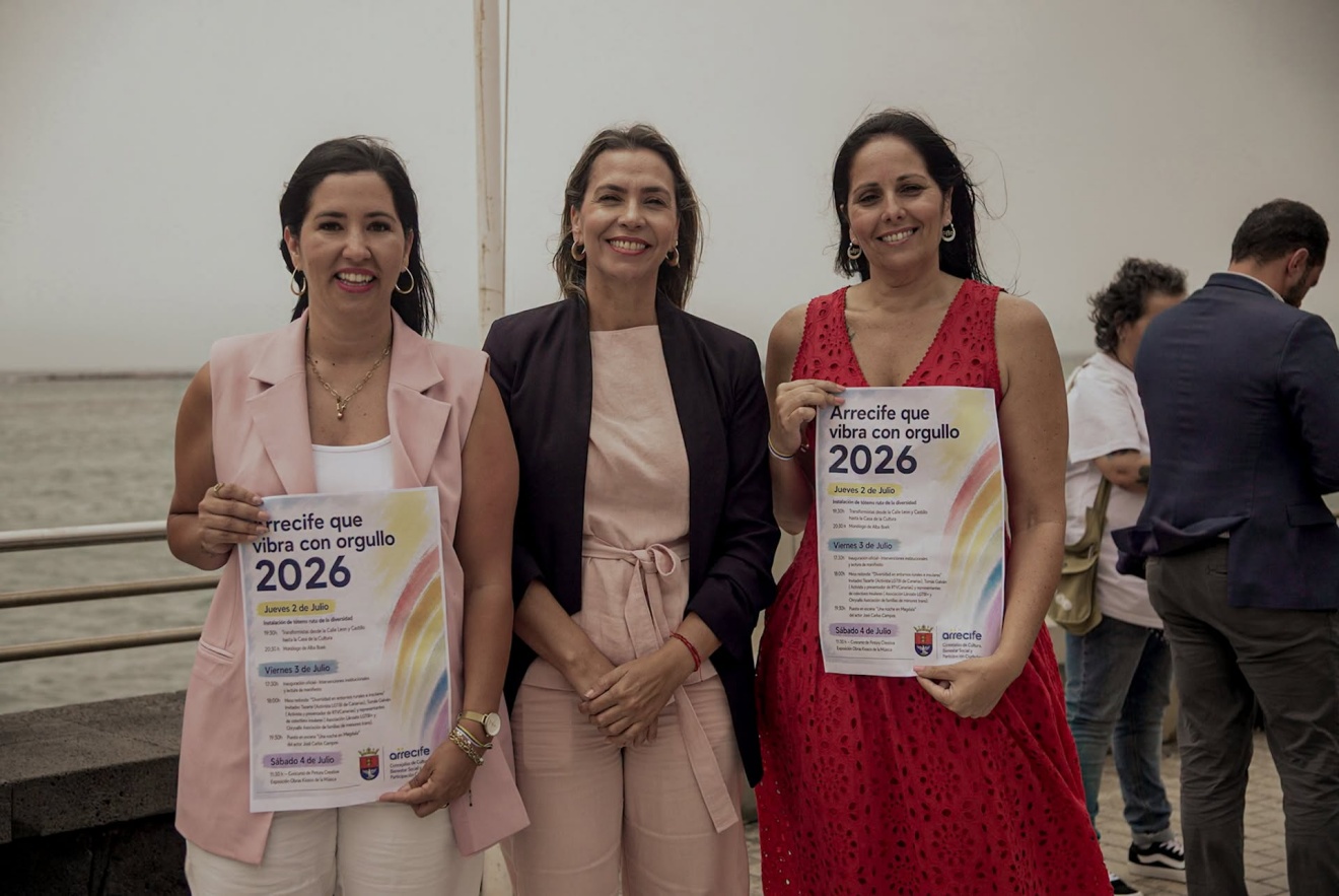La capital será escenario de un desfile de transformistas y del humor de la monologuista canaria Alba Boek La capital será escenario de un desfile de transformistas y del humor de la monologuista canaria Alba Boek