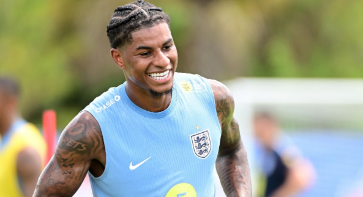 Marcus Rashford regresará tras el Mundial mientras United decide entre reintegrarlo o aceptar un traspaso permanente