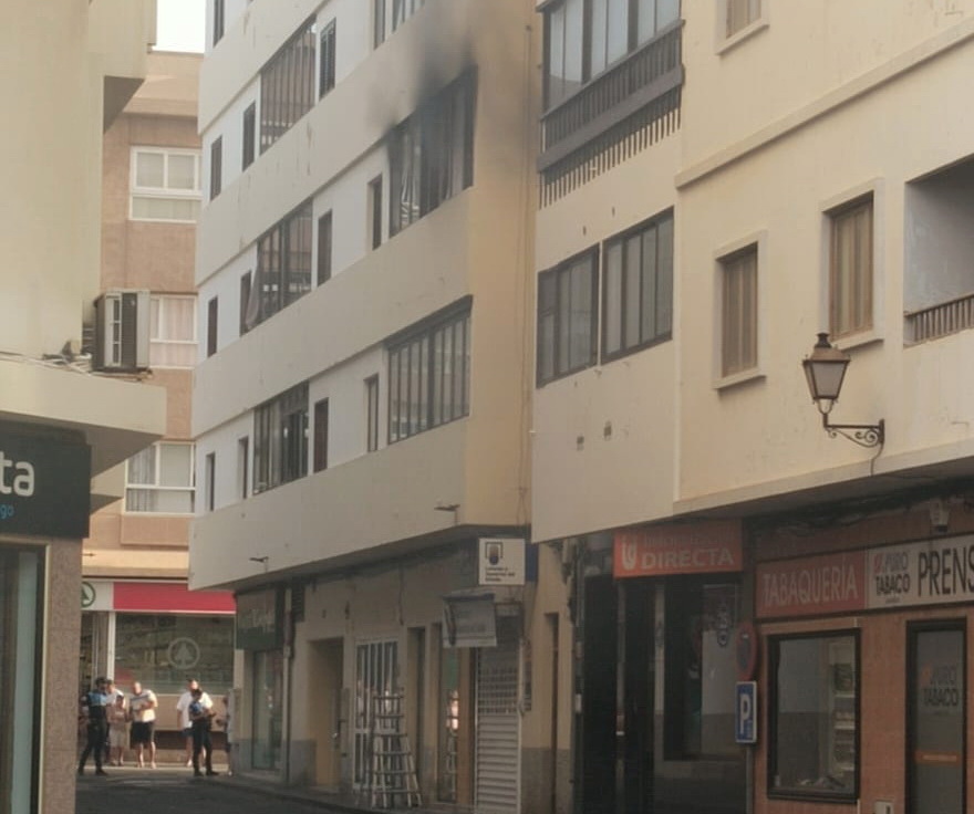 Incendio enfrente del nautico Incendio enfrente del nautico