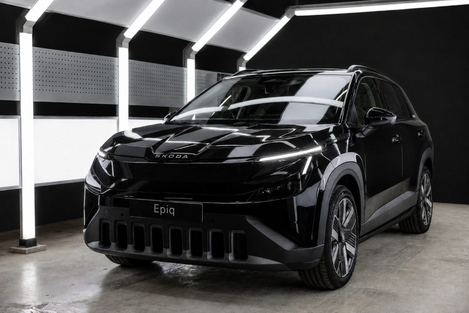 Combina un diseño completamente renovado, hasta 440 kilómetros de autonomía y un interior especialmente práctico con un maletero de 475 litros de capacidad Combina un diseño completamente renovado, hasta 440 kilómetros de autonomía y un interior especialmente práctico con un maletero de 475 litros de capacidad