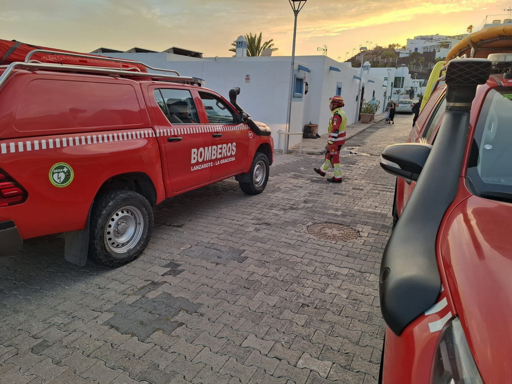 Caida y rescate en Puerto del Carmen Caida y rescate en Puerto del Carmen