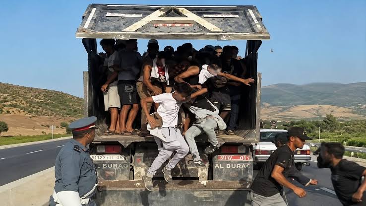 Espa&ntilde;a activa la alerta por otra convocatoria masiva de entrada irregular en Ceuta