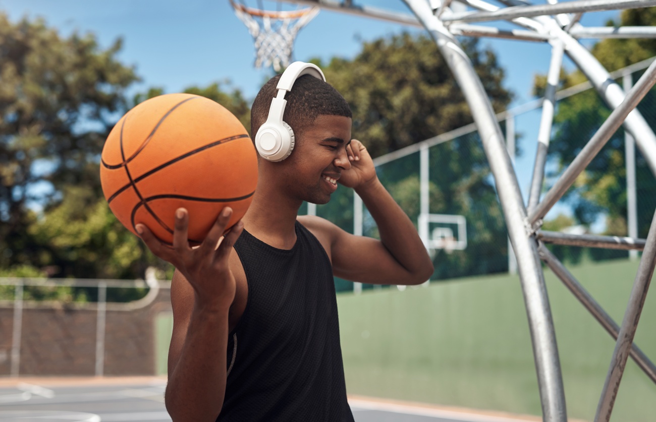 jugar al baloncesto jugar al baloncesto