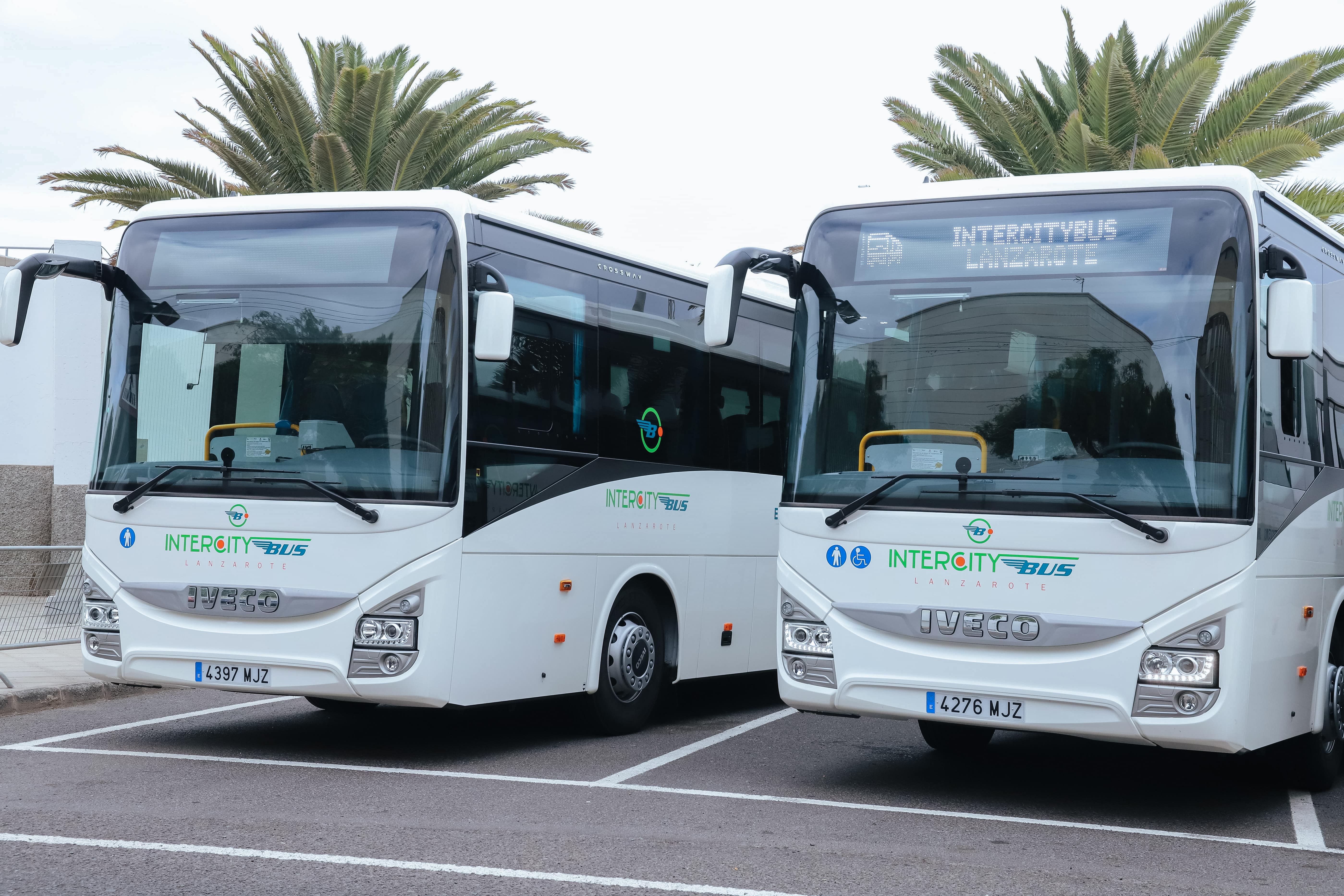 Dos viajeros de la línea 3, entre Costa Teguise y Puerto del Carmen, protagonizaron incidentes graves Dos viajeros de la línea 3, entre Costa Teguise y Puerto del Carmen, protagonizaron incidentes graves