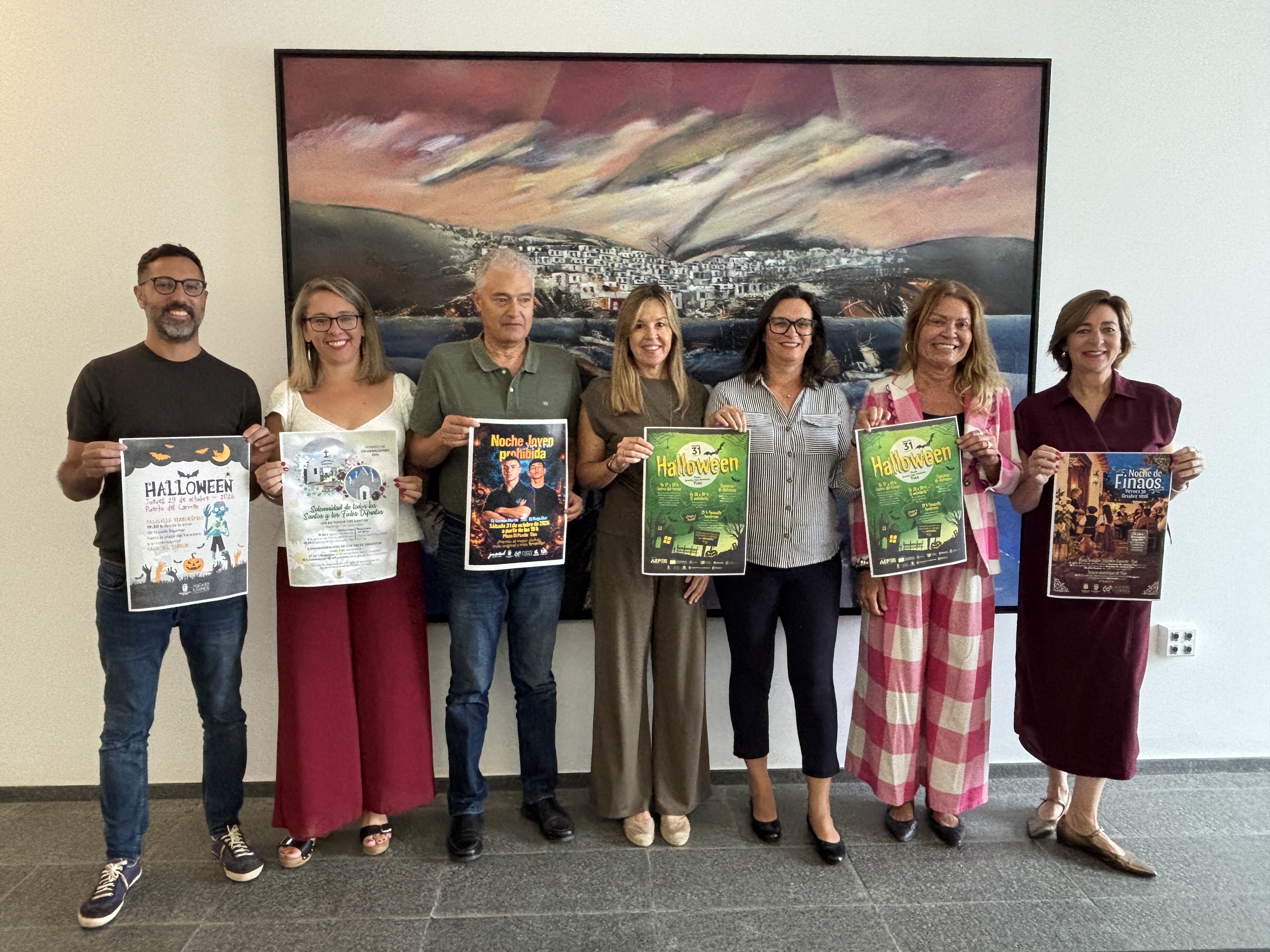 Pasacalles terroríficos, castañas, teatro, concursos de disfraces y música protagonizan una programación para todas las edades Pasacalles terroríficos, castañas, teatro, concursos de disfraces y música protagonizan una programación para todas las edades