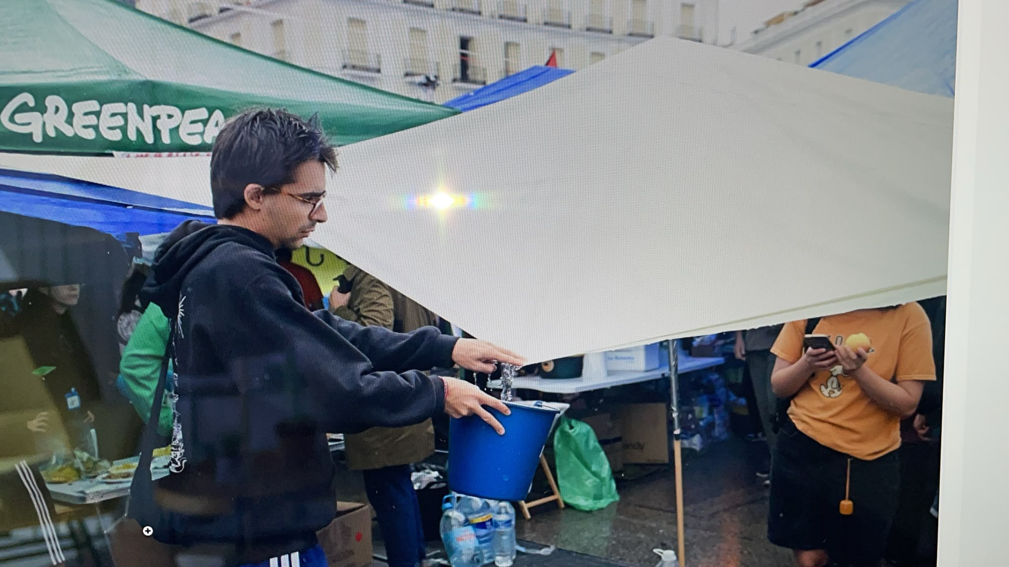 Ruego tramiten mi baja como socia de Greenpeace
