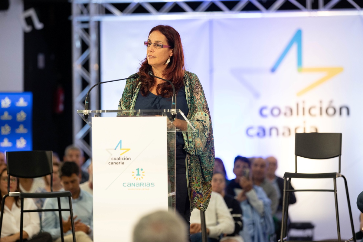 Candidata al senado por Unidad Canaria. Candidata al senado por Unidad Canaria.