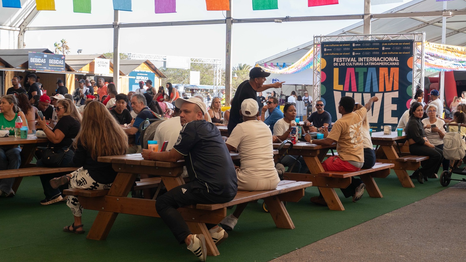 LATAM VIVE re&uacute;ne a 4.000 personas en Arrecife