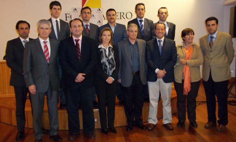 La nueva junta directiva de Asolan, tras su elección.