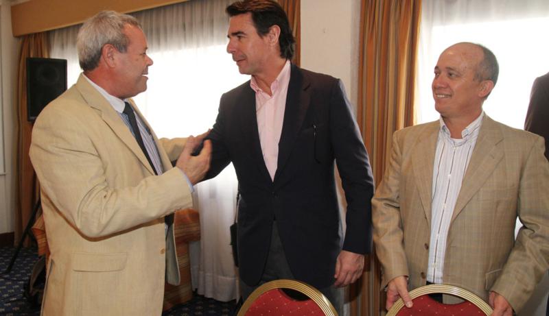 Un momento de la reunión de José Manuel Soria con empresarios de Lanzarote.