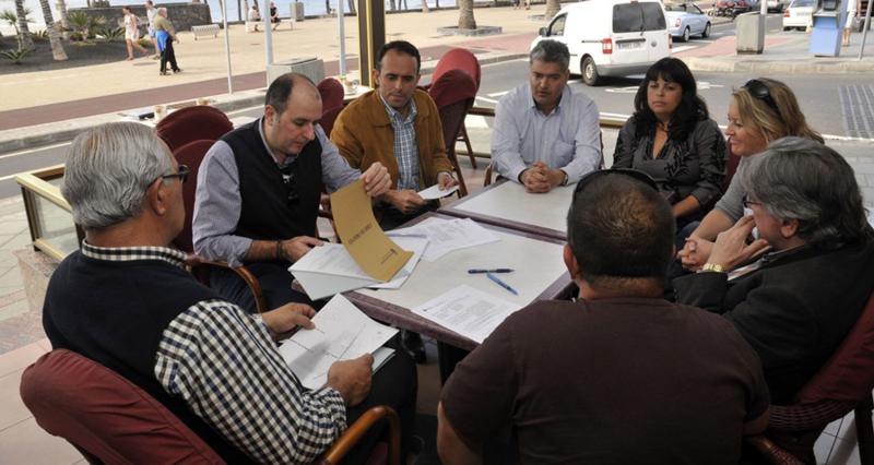 Firma del convenio para las obras de la calle Anzuelo.