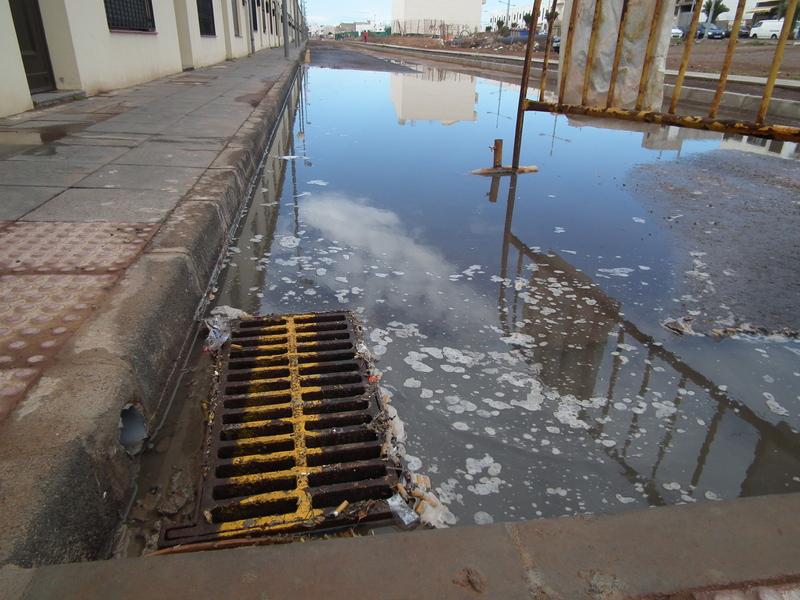Imagen de una calle de Arrecife en la mañana de este viernes, tras la lluvia, difundida por el PSOE.