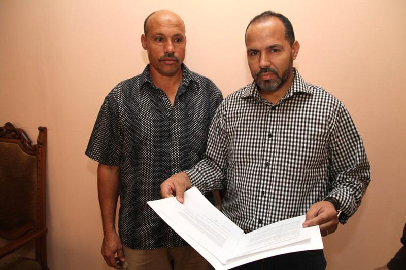 Familiares del joven Said.