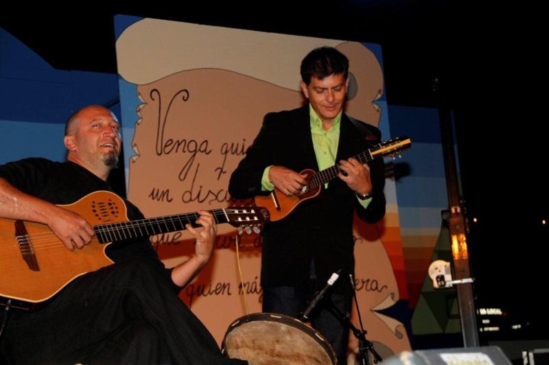 Actuación de Benito Cabrera.