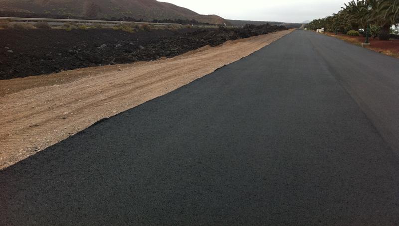 Estado actual de la calle Almurcia, en la localidad de Yaiza.