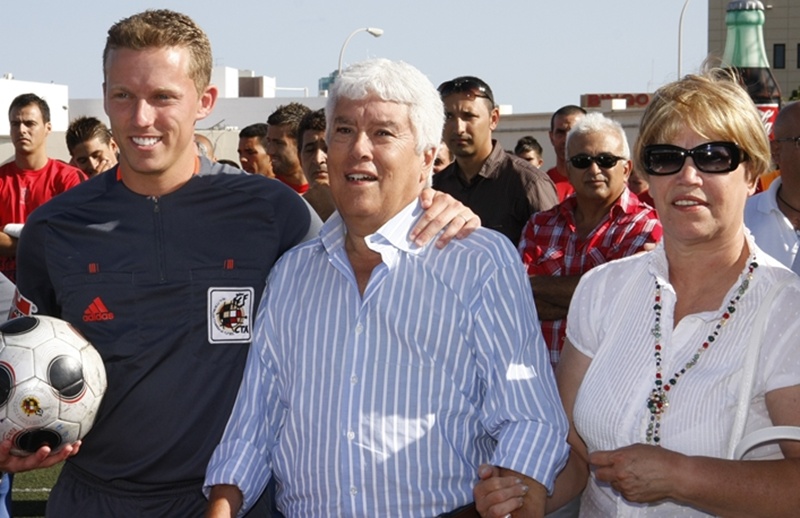 Miguel Gopar (en el centro), durante un homenaje que le brindaron en 2009