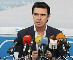 José Manuel Soria, en Lanzarote, en vísperas de las elecciones del 20-N.