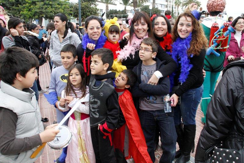 El frío y los días grises predominaron hasta ahora en las actividades carvavaleras