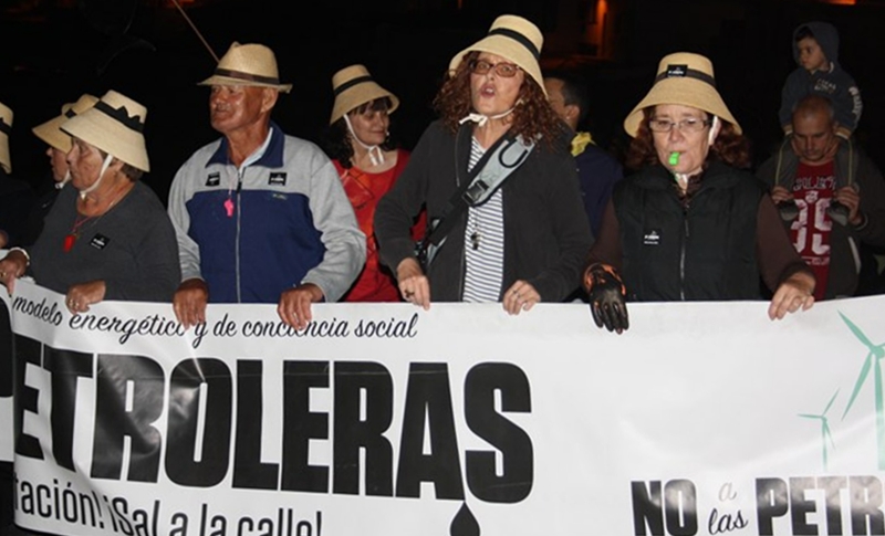 La cabecera de la manifestación del sábado en La Graciosa.