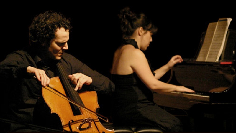 El Dúo Cassadó actuará el viernes 27 de abril en la Cueva de los Verdes