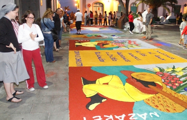 Una de las alfombras de sal de este pasado sábado en Arrecife.