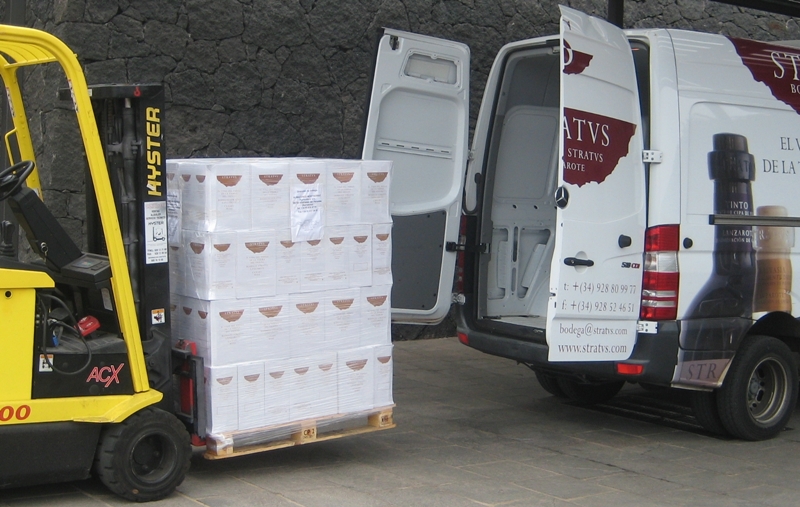 Una de las últimas exportaciones de vino lanzaroteño, rumbo a Japón