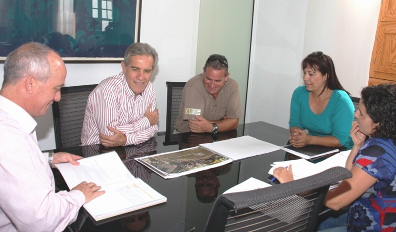 Reunión celebrada este martes en el Ayuntamiento de Tías.