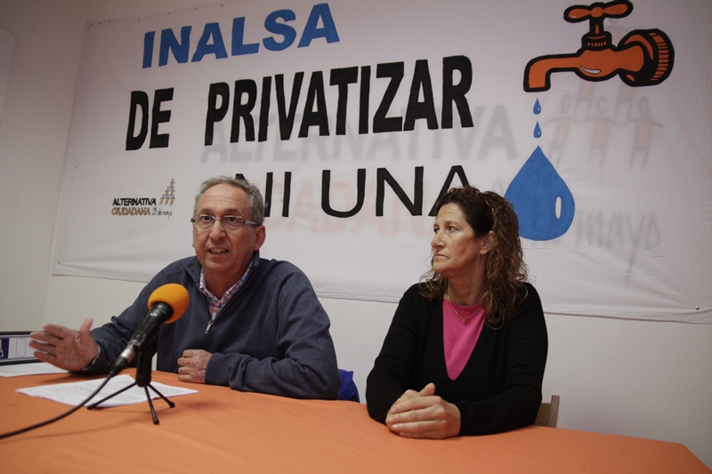 El consejero de Alternativa Ciudadana en el Cabildo, Ginés Quintana, y la concejal de Arrecife, Blanca Blancas.