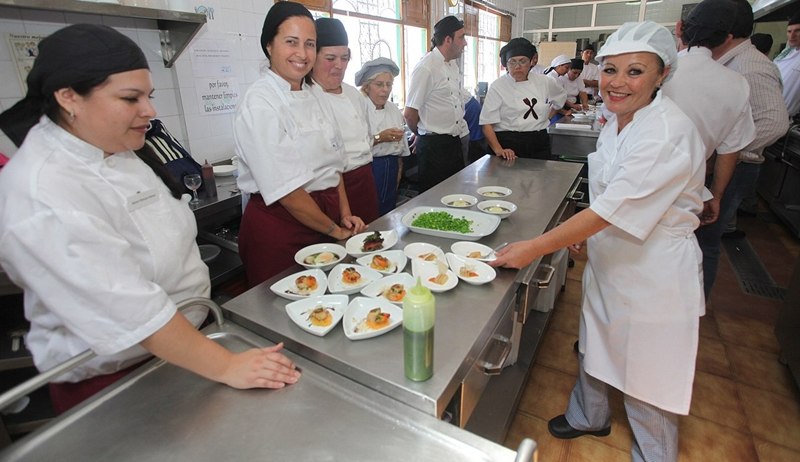 El PIL pide que el Consistorio de Teguise atienda mejor a los alumnos de la Escuela de Hostelería.