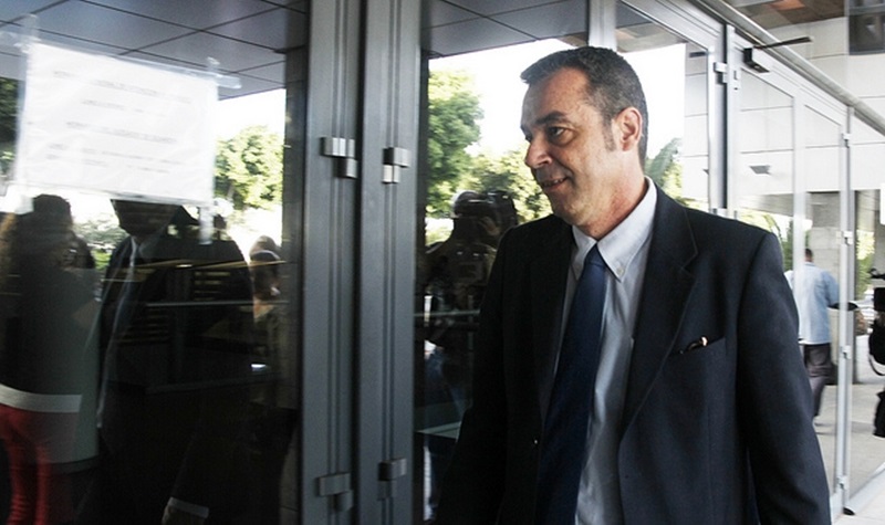 Carlos Espino, entrando a los Juzgados para prestar declaración en 2010.