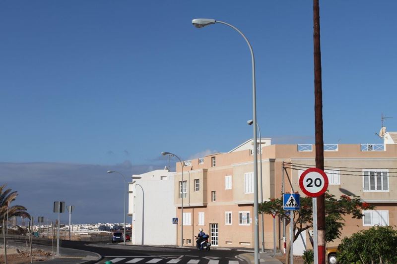Las nuevas farolas ya están instaladas.