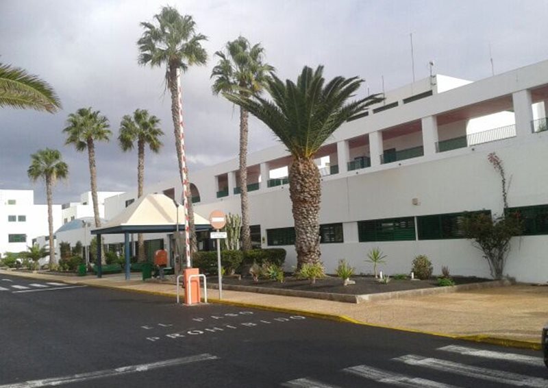 Fachada del Hospital José Molina Orosa.