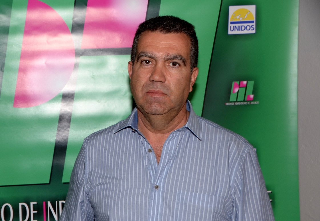 Francisco Guzman se ve obligado a renunciar a su acta de concejal.